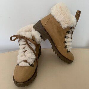 UNIONBAY TAN BOOTS WITH FAUX FUR SIZE 8M